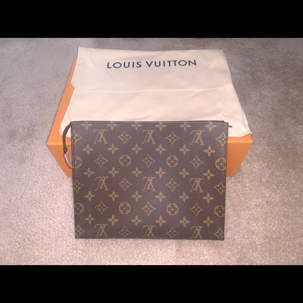 Louis Vuitton Toiletry Bag / Pouch. 26” -Brand New